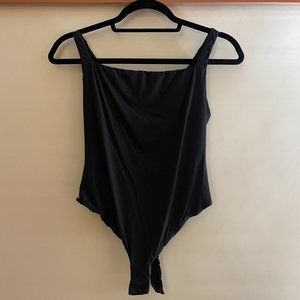 SKIMS Fits Everybody Square Neck Bodysuit in Onyx in Size XL - Never Worn
